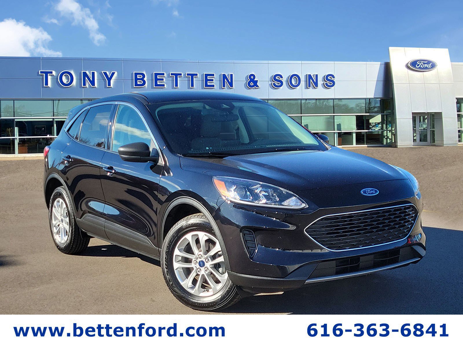 Certified 2022 Ford Escape SE w/ Convenience Package image 1