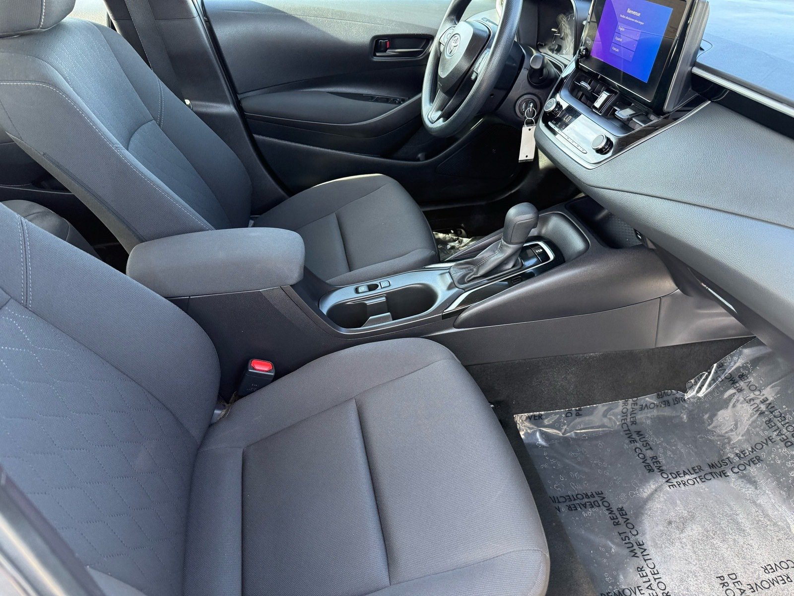 Used 2025 Toyota Corolla LE FWD image 30