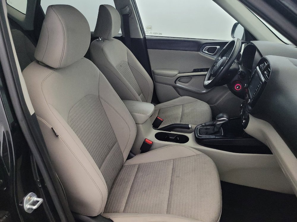 Used 2020 Kia Soul S FWD image 21