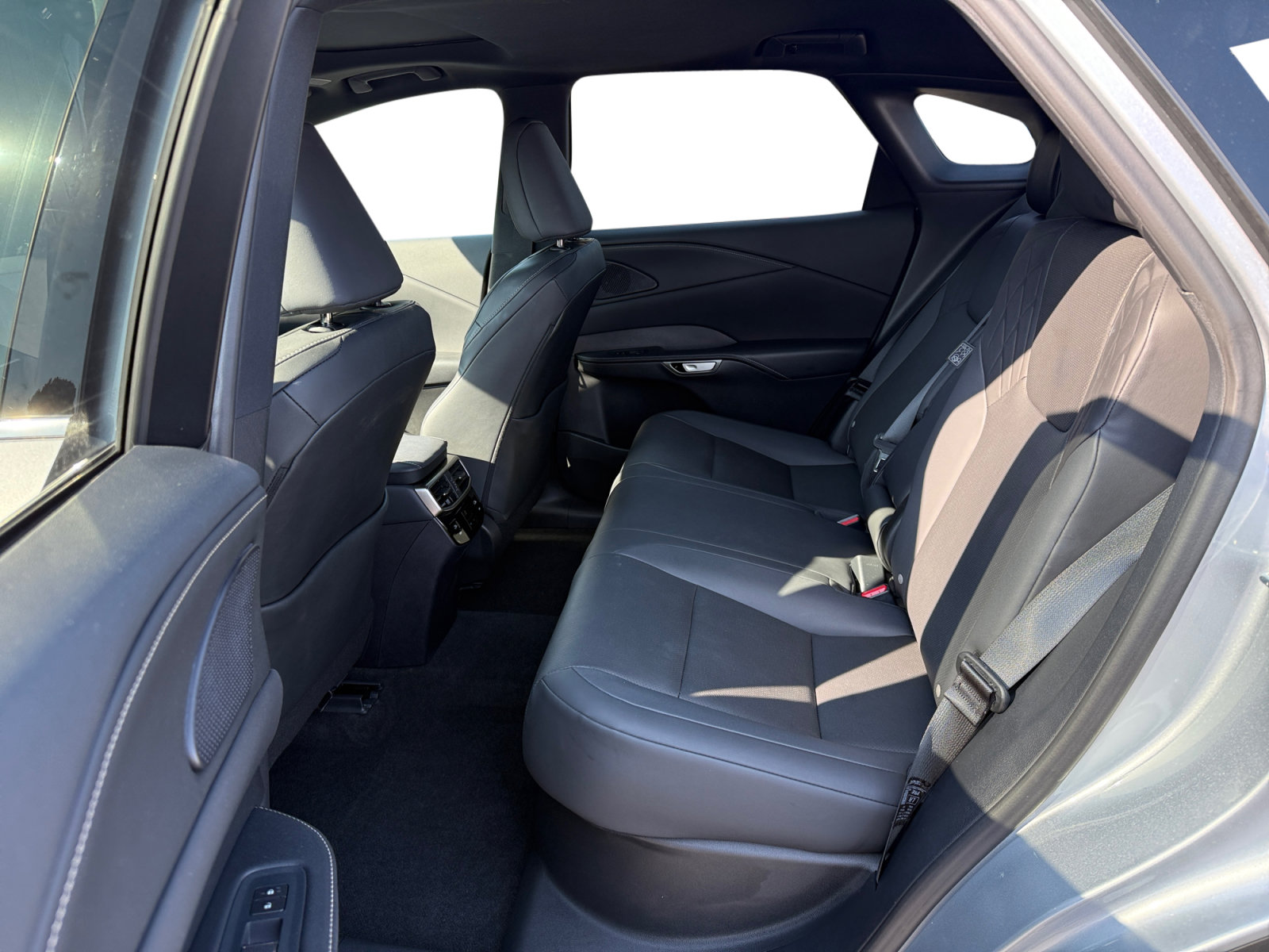 Used 2024 Lexus RX 350 Premium w/ Convenience Package FWD image 16