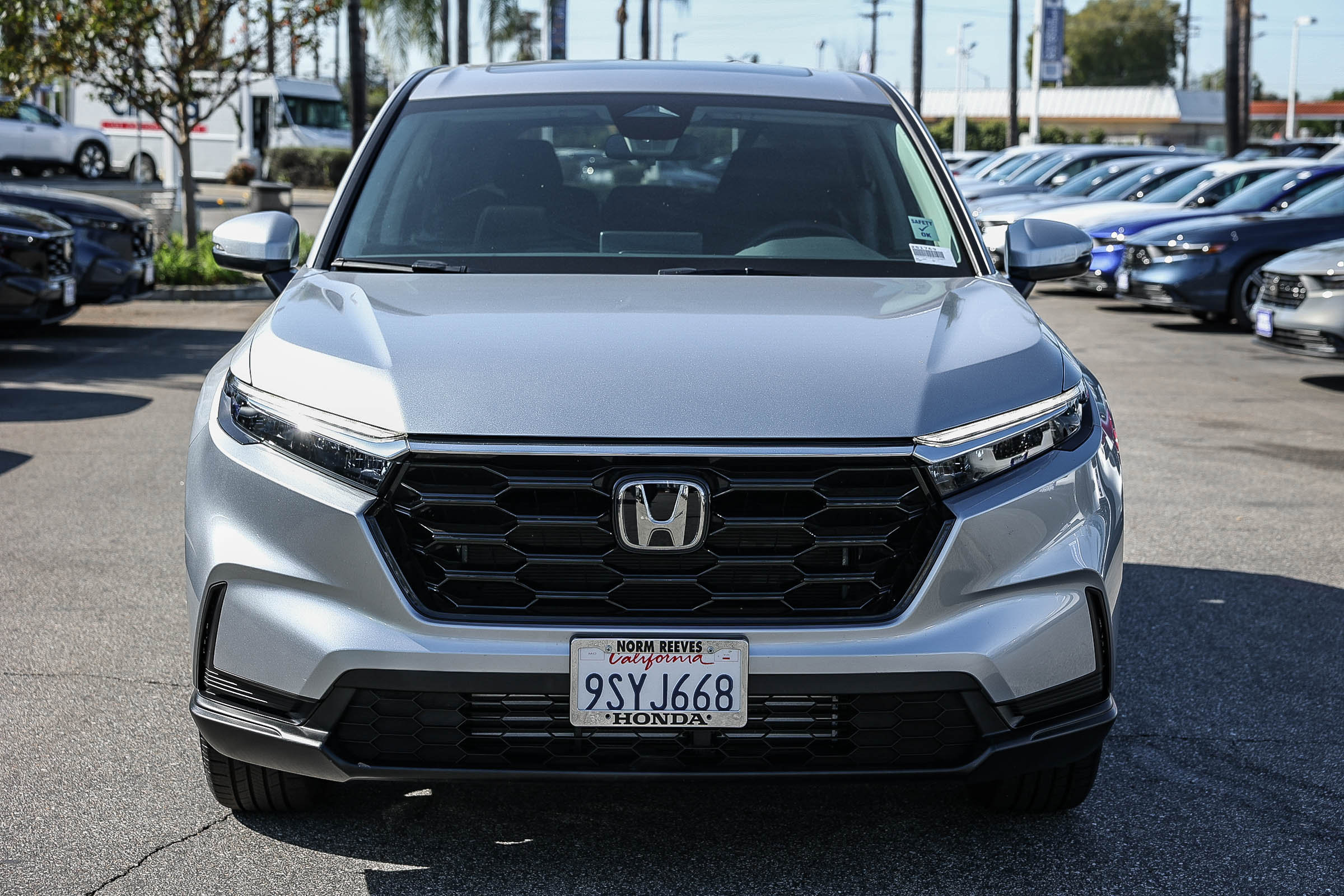 Used 2025 Honda CR-V EX image 2