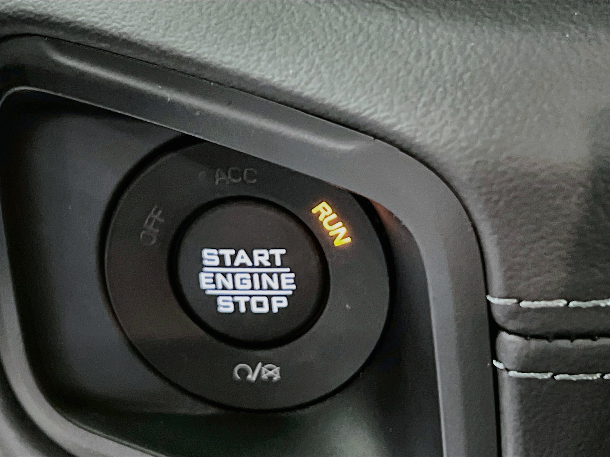Used 2025 Jeep Wrangler Unlimited Sahara AWD/4WD image 20