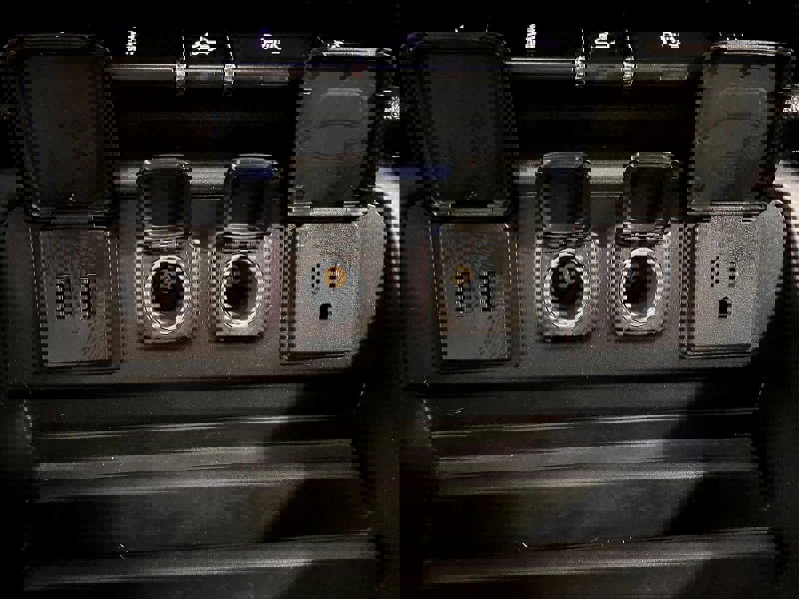 Used 2018 Chevrolet Silverado 1500 LTZ w/ Sport Package image 26