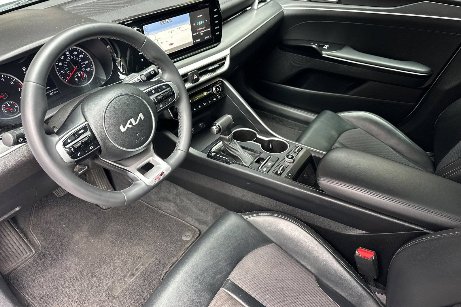 Used 2022 Kia K5 GT-Line AWD/4WD image 11