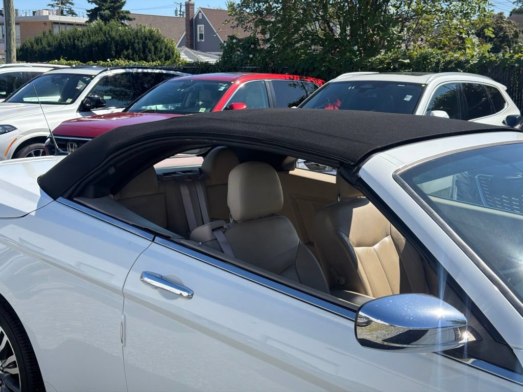 Used 2013 Chrysler 200 Limited FWD image 34