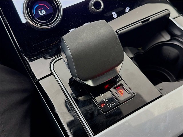 Used 2022 Land Rover Range Rover Velar R-Dynamic S image 19