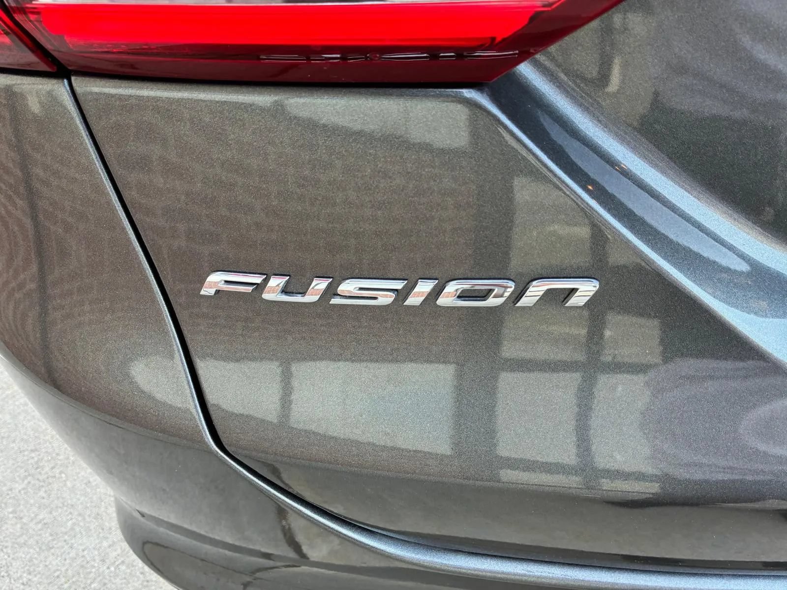 Used 2017 Ford Fusion Platinum AWD/4WD image 17