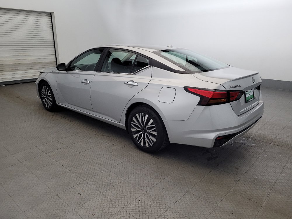Used 2024 Nissan Altima 2.5 SV FWD image 5