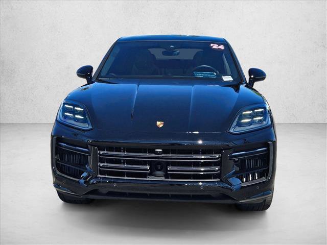 Used 2024 Porsche Cayenne Turbo image 2