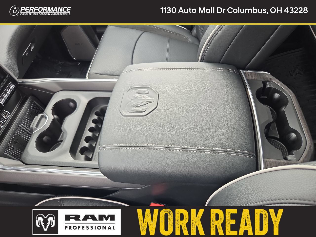 New 2026 RAM 2500 Laramie AWD/4WD image 32