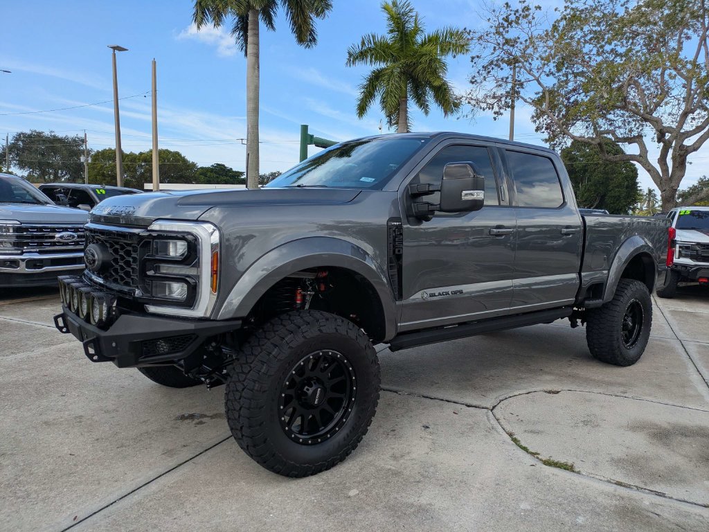 Used 2026 Ford F250 Lariat w/ Black Appearance Package AWD/4WD image 7