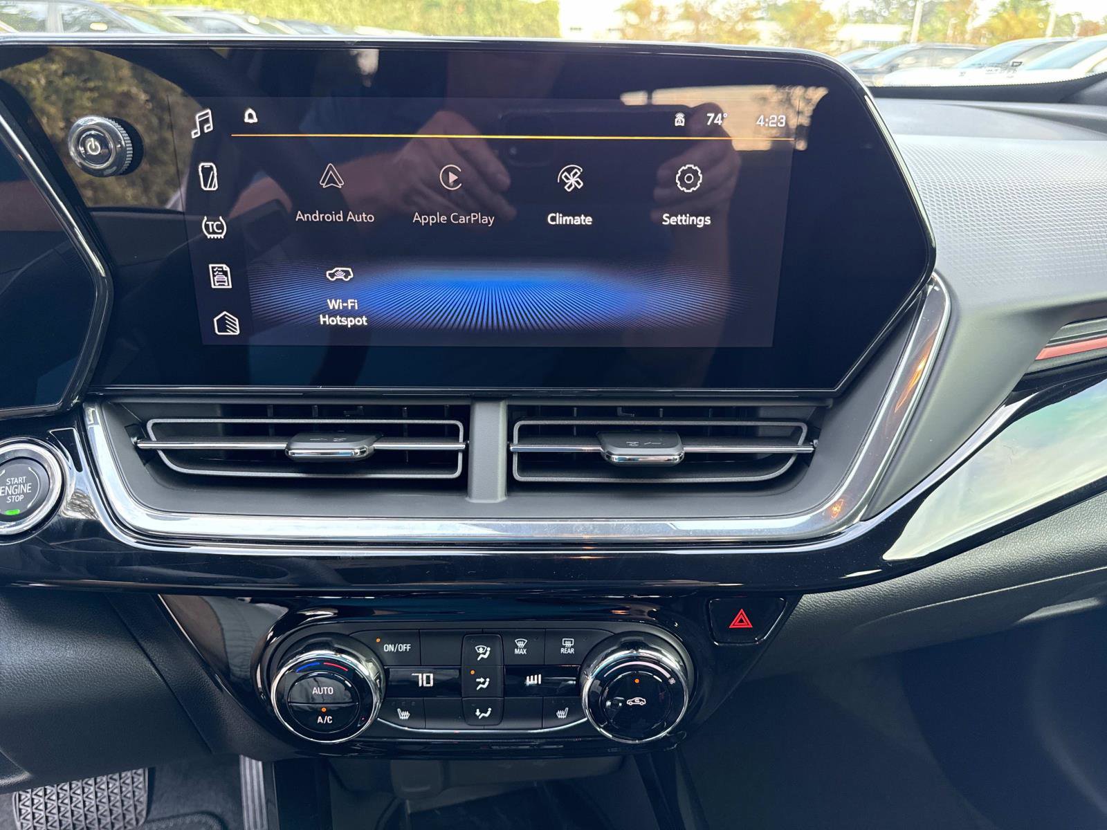 New 2026 Chevrolet Trax RS w/ Sunroof Package image 22