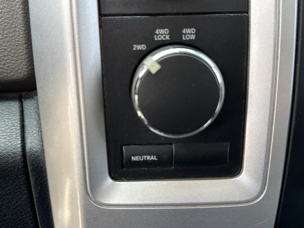 Used 2012 RAM 1500 Classic SLT image 21