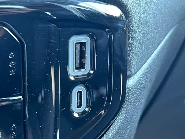 New 2026 Chevrolet Silverado 1500 RST w/ RST All Star Premium Package AWD/4WD image 32
