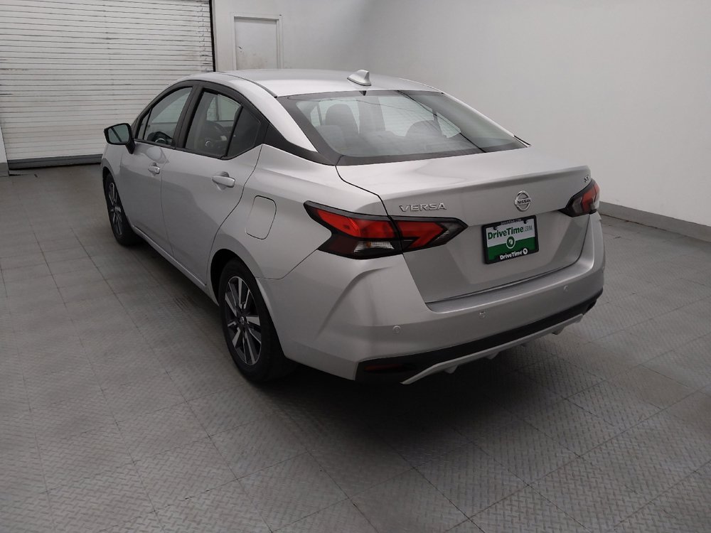 Used 2021 Nissan Versa SV FWD image 5