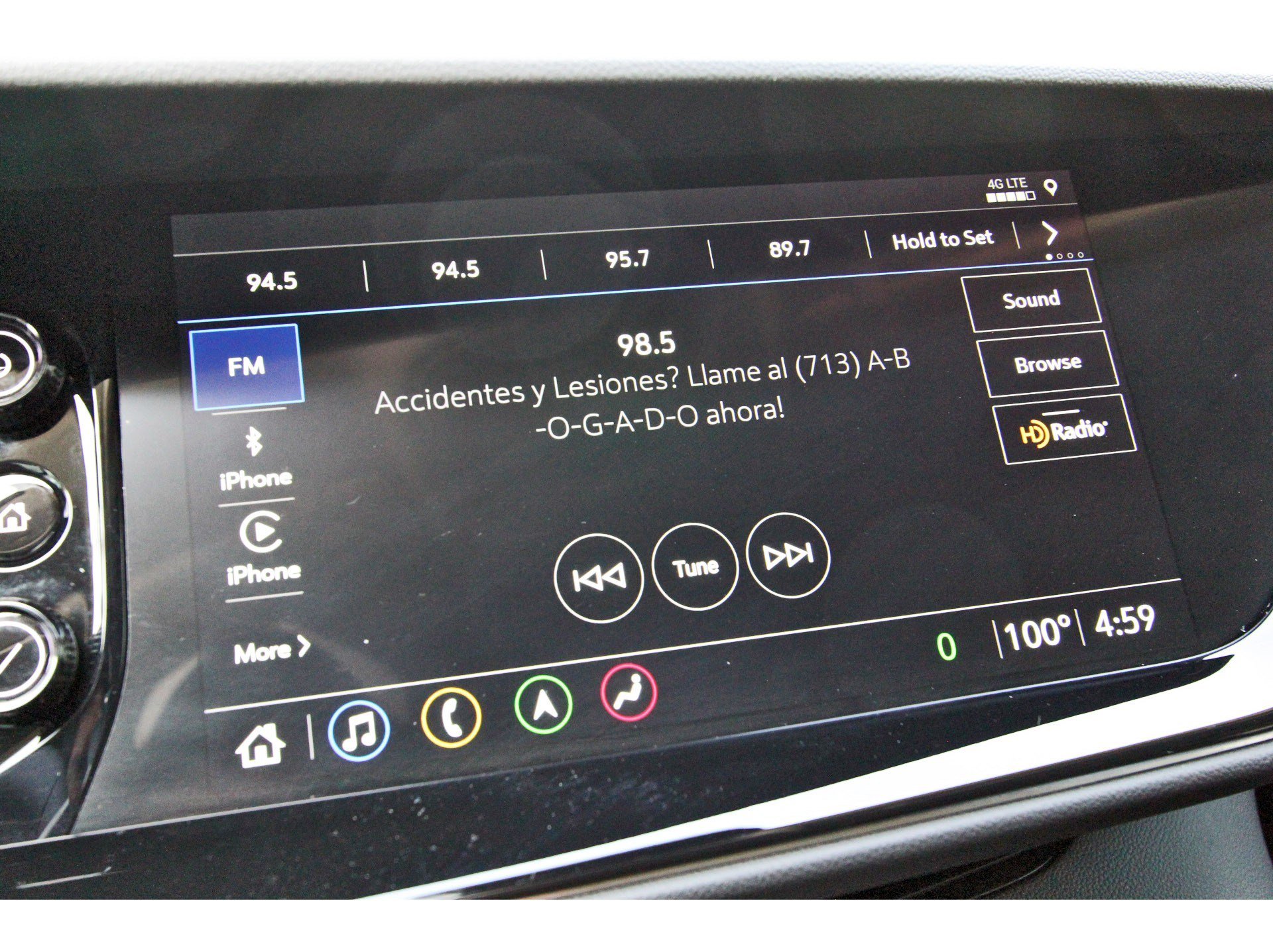 Used 2023 Buick Envision Avenir AWD/4WD image 27