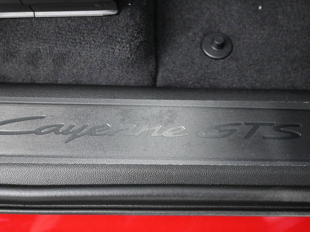 Certified 2026 Porsche Cayenne GTS image 29
