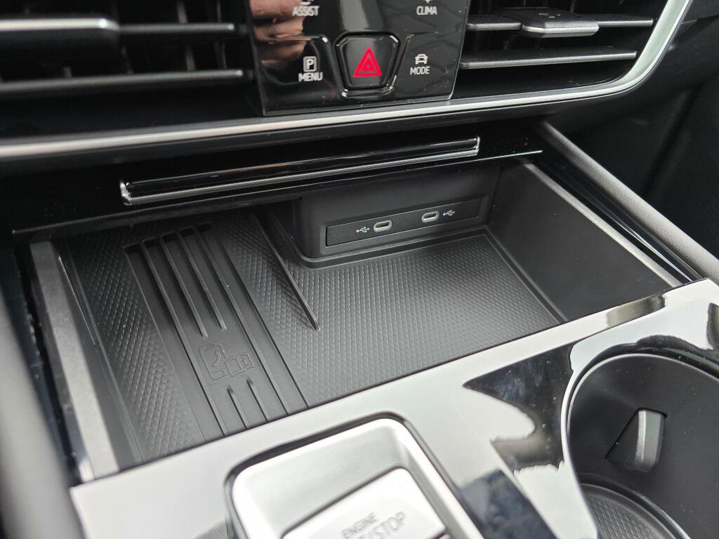 New 2026 Volkswagen Atlas Peak Edition AWD/4WD image 33