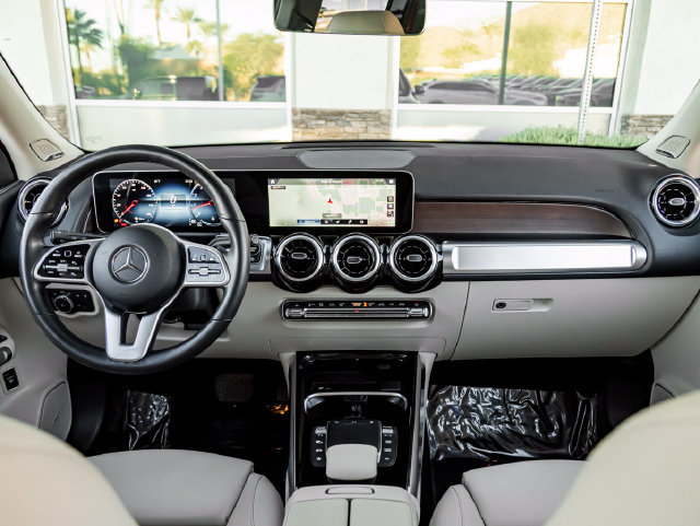 Used 2021 Mercedes-Benz GLB 250 4MATIC image 29