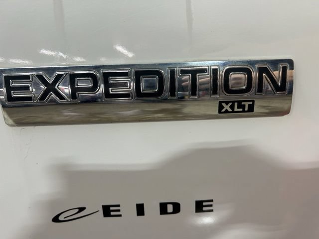 Used 2010 Ford Expedition XLT AWD/4WD image 27