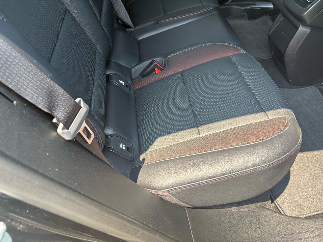 Used 2024 Chevrolet Equinox EV RS FWD image 52