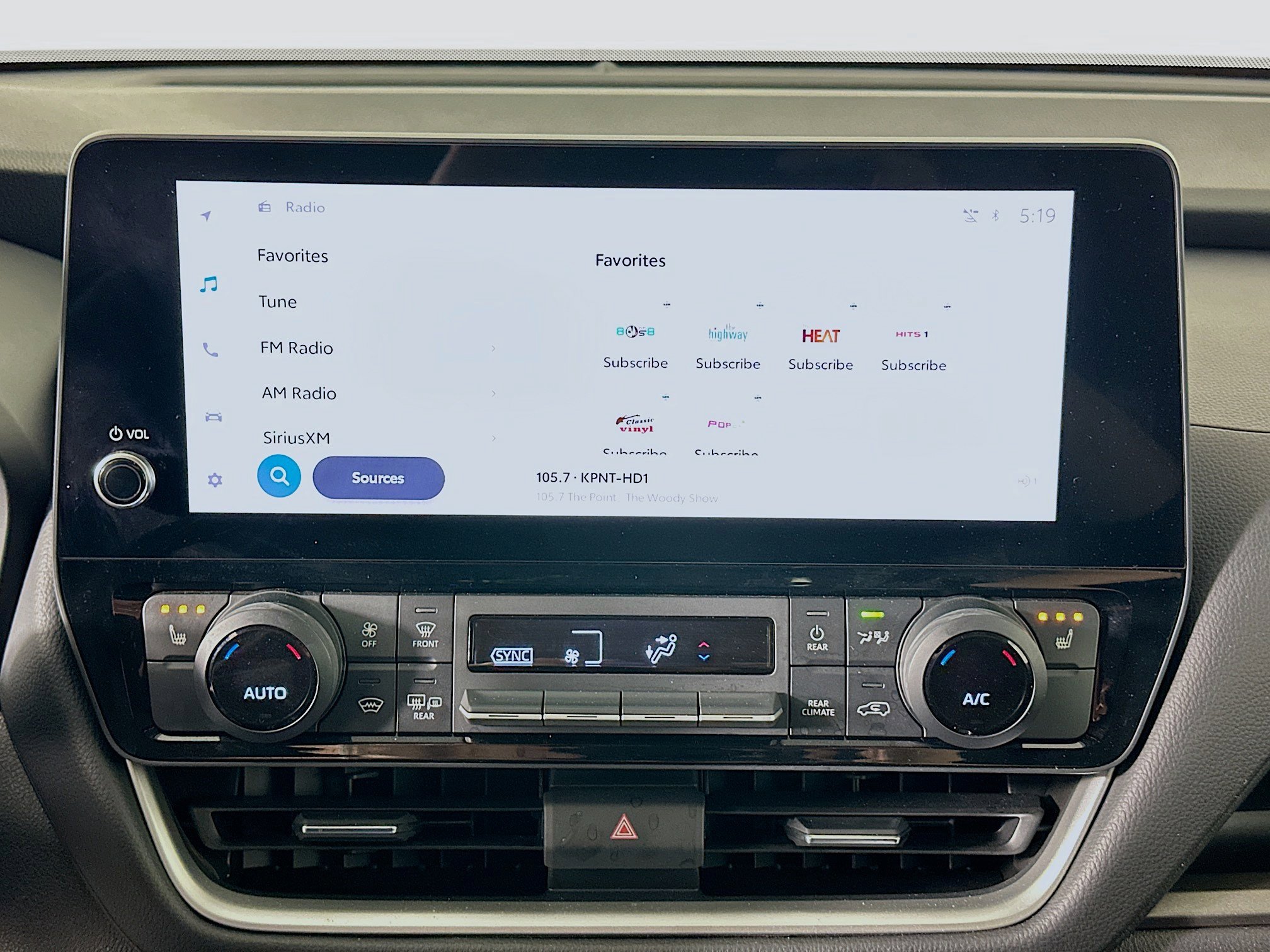 Used 2025 Toyota Grand Highlander AWD image 23