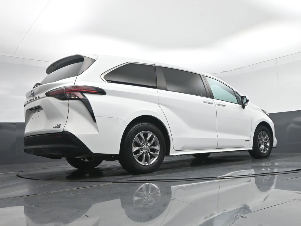 Used 2021 Toyota Sienna LE image 63