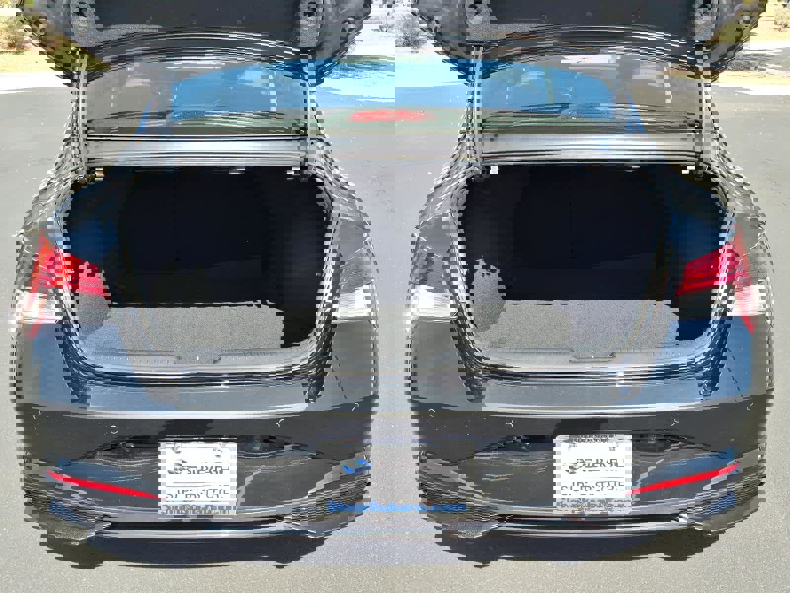 Used 2023 Hyundai Elantra Limited image 15