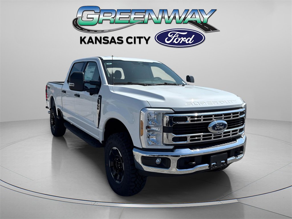 New 2025 Ford F350 XLT w/ Tremor Off-Road Package