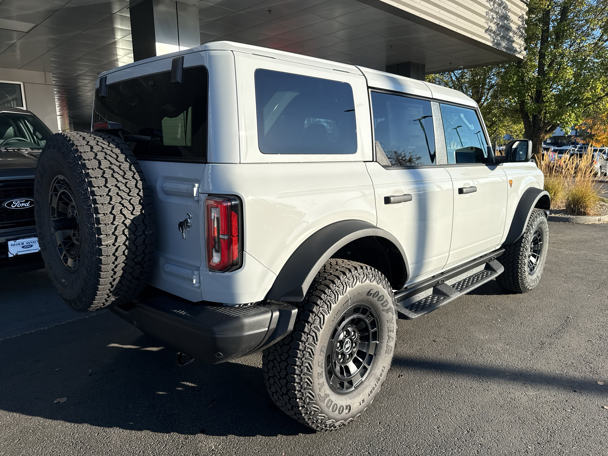 New 2026 Ford Bronco Badlands AWD/4WD image 4