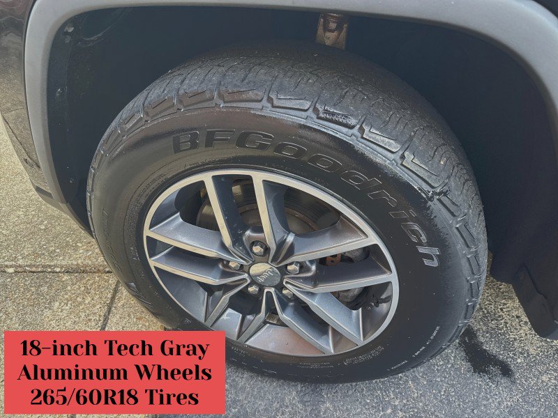 Used 2017 Jeep Grand Cherokee Limited w/ Luxury Group II AWD/4WD image 35