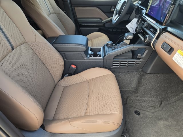 New 2026 Toyota 4Runner Limited AWD/4WD image 12
