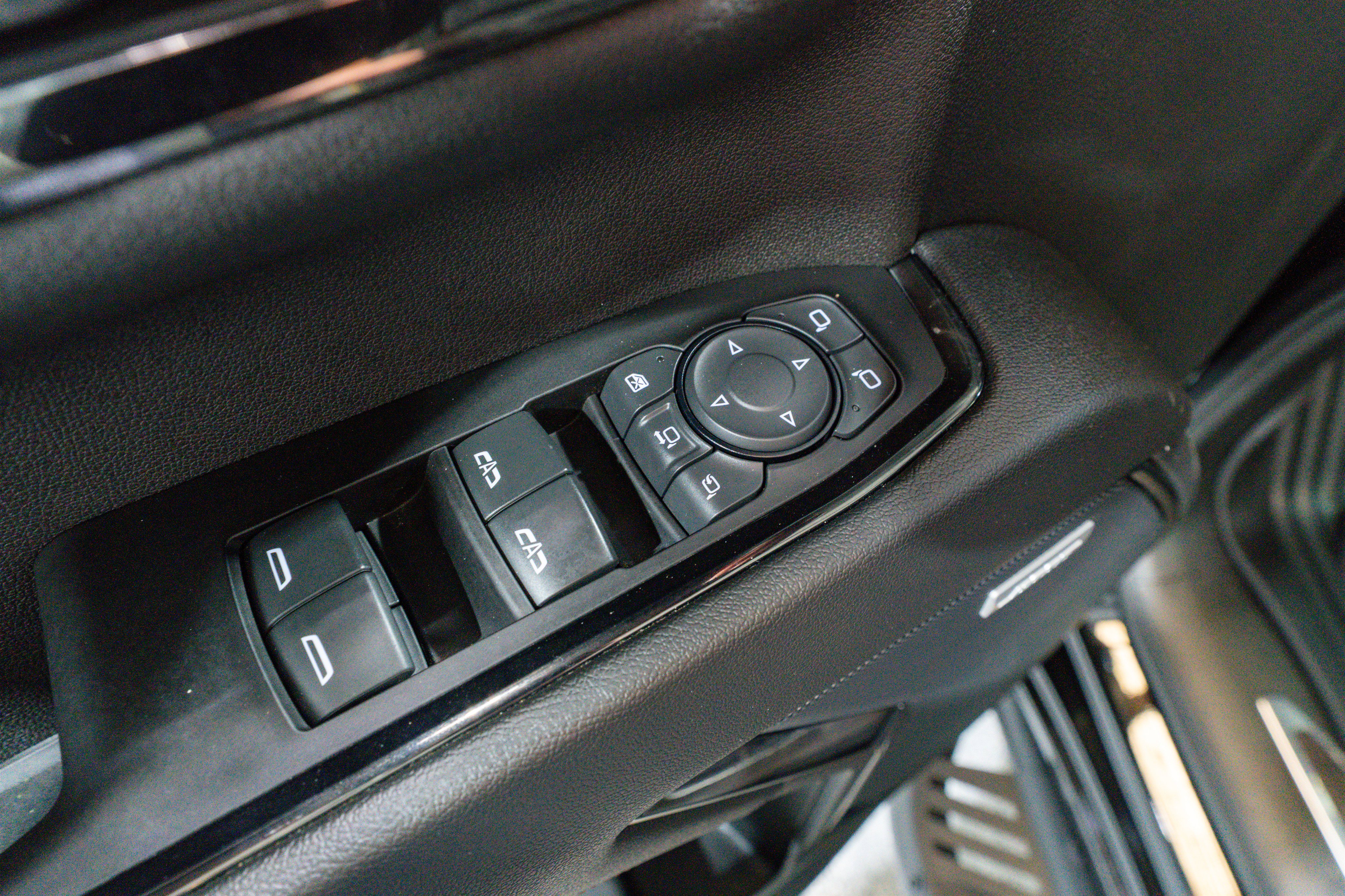 Used 2024 GMC Sierra 2500 AT4 w/ AT4 Preferred Package image 16