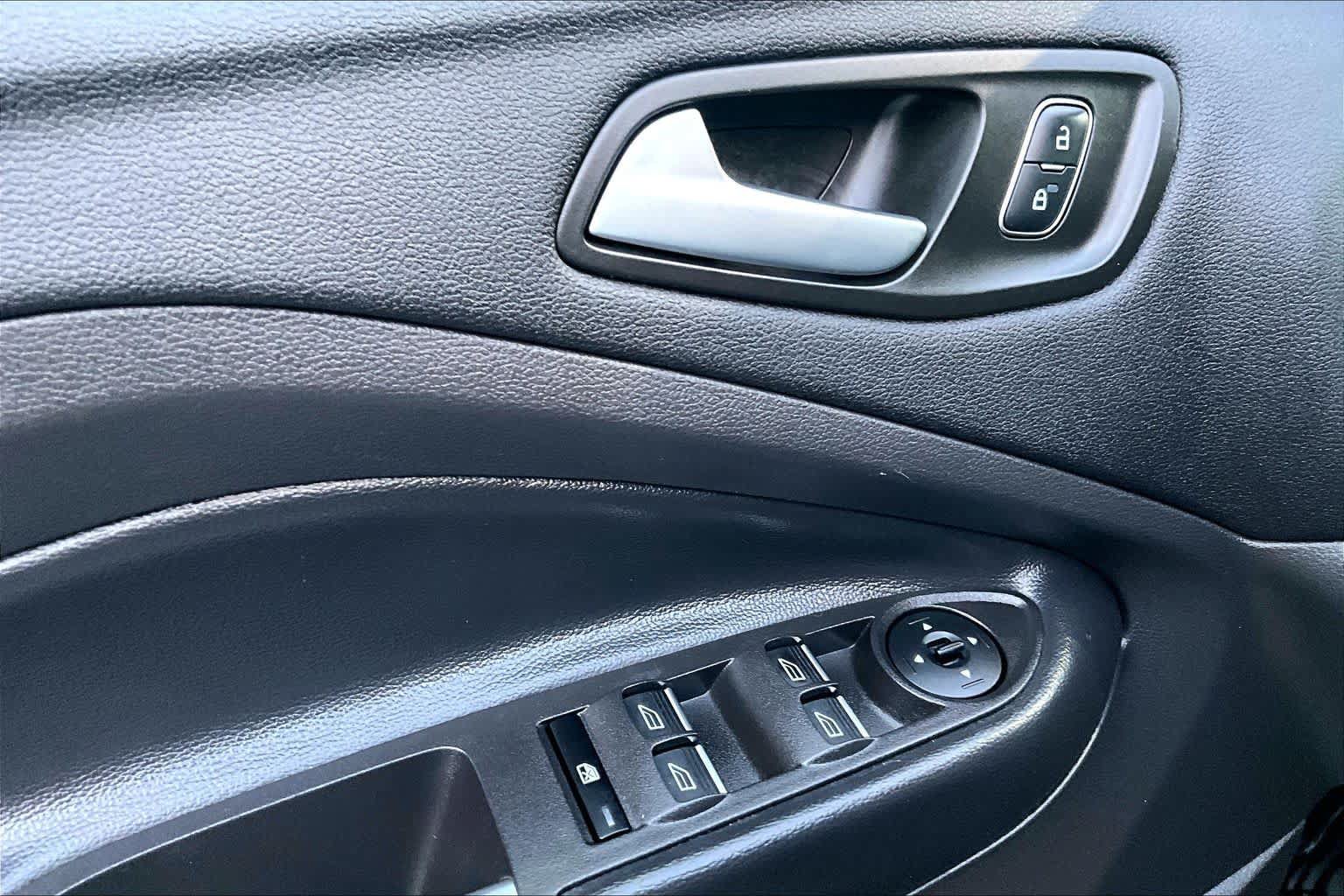 Used 2019 Ford Escape SE AWD/4WD image 31