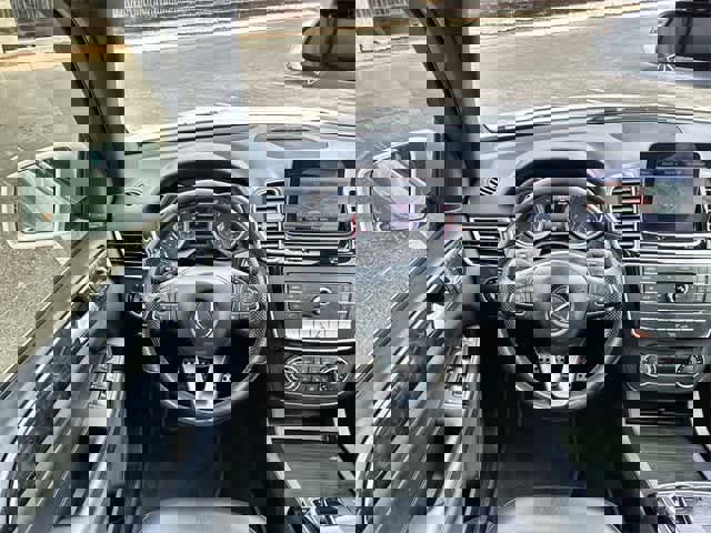 Used 2019 Mercedes-Benz GLE 400 4MATIC image 25