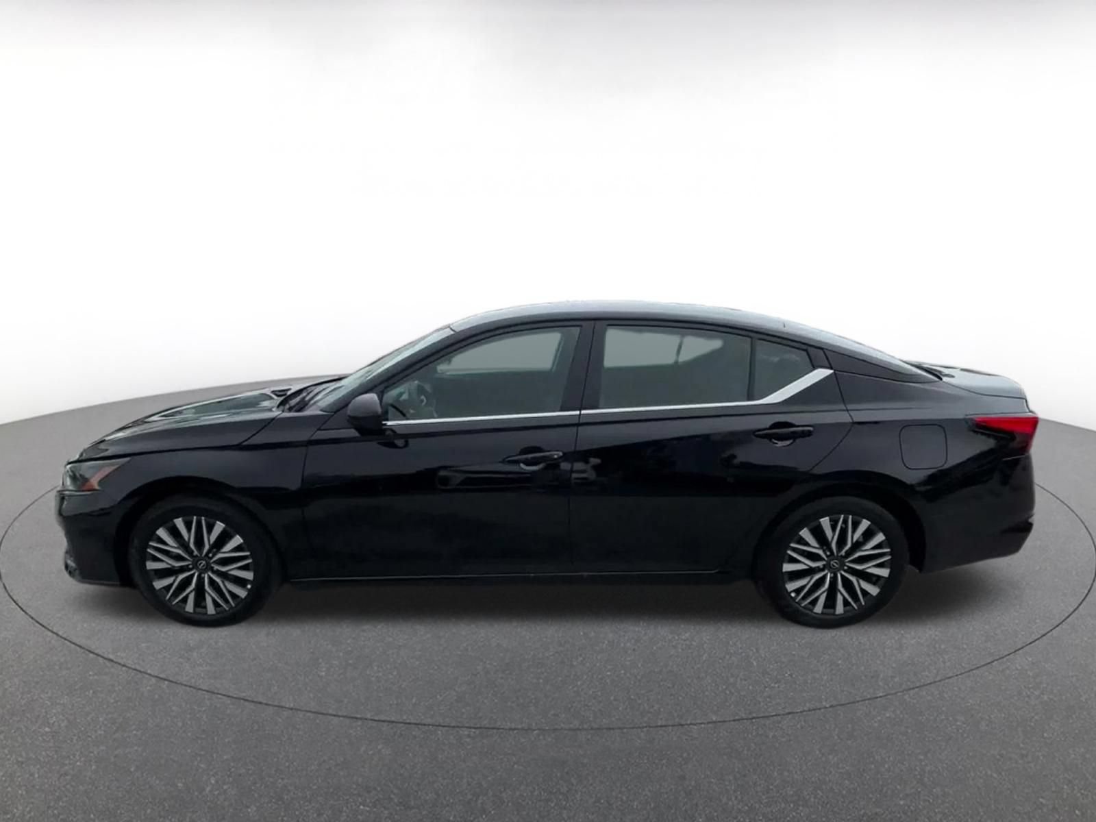 Used 2026 Nissan Altima 2.5 SV FWD image 7