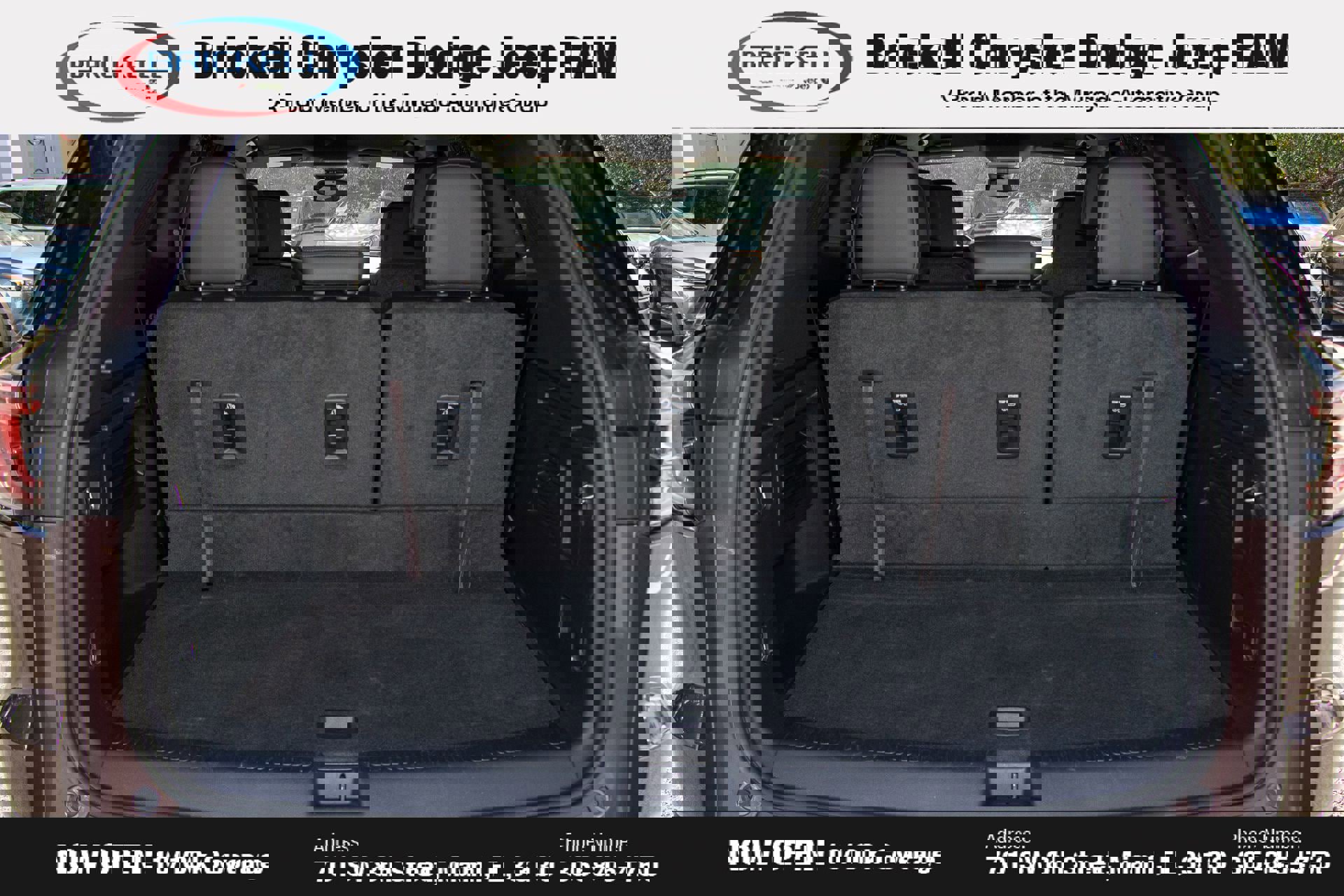 Used 2024 GMC Acadia Elevation image 9