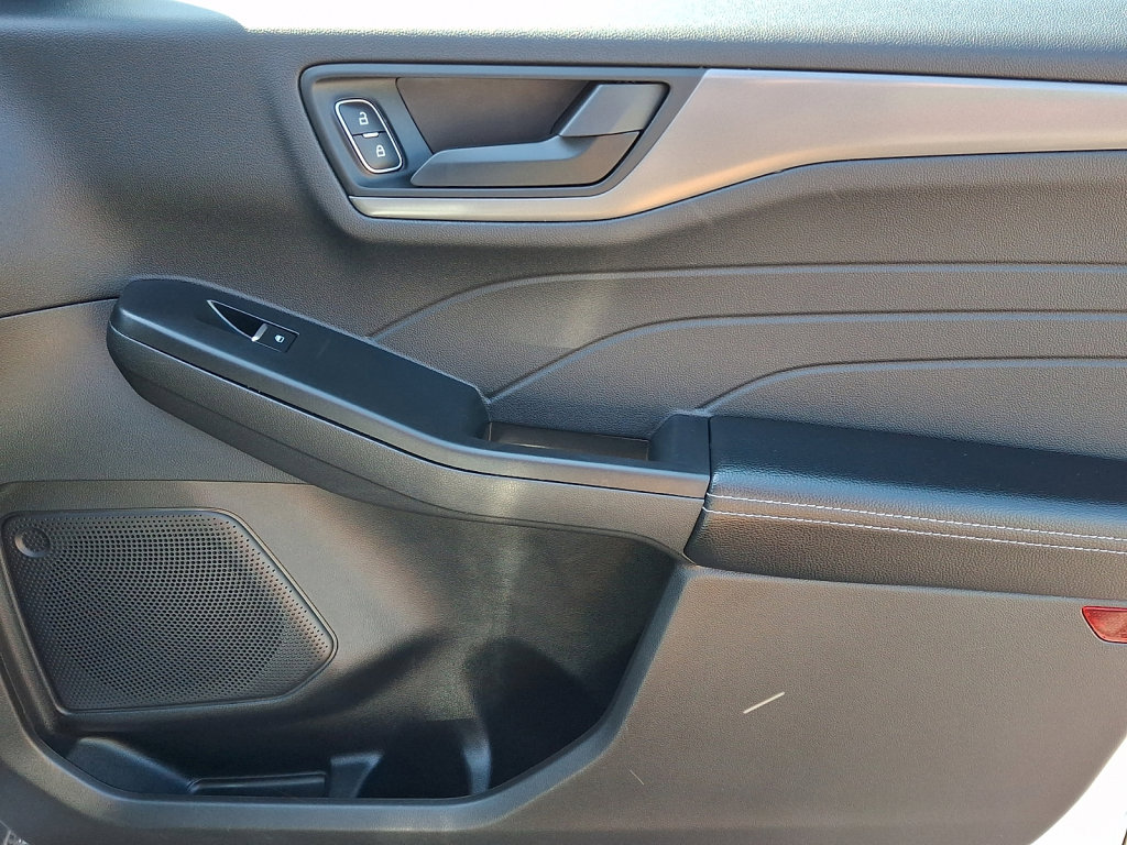 Used 2025 Ford Escape Active FWD image 10