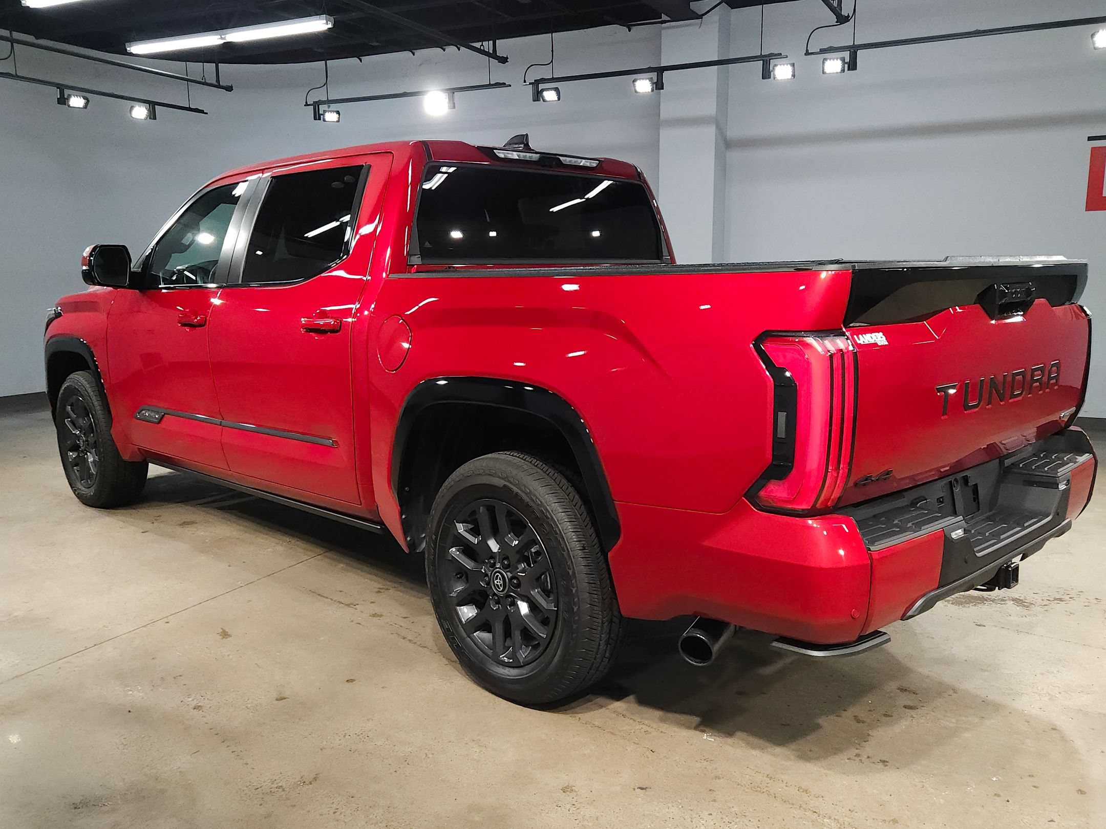 Certified 2025 Toyota Tundra Platinum AWD/4WD image 5