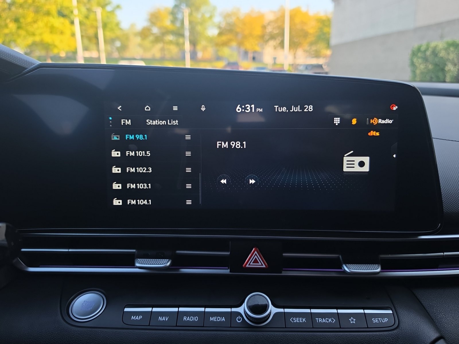 Used 2024 Hyundai Elantra SEL FWD image 20