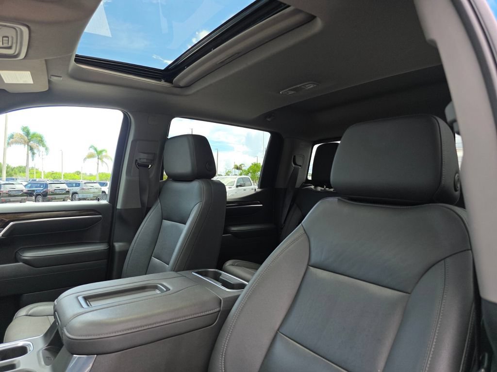 Used 2022 GMC Sierra 1500 Elevation w/ Elevation Premium Package RWD image 26