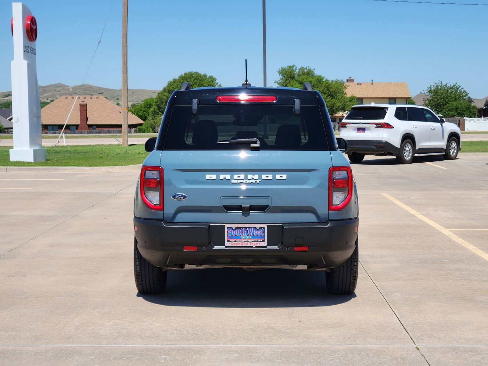 Used 2022 Ford Bronco Sport Outer Banks w/ Tech Package image 8