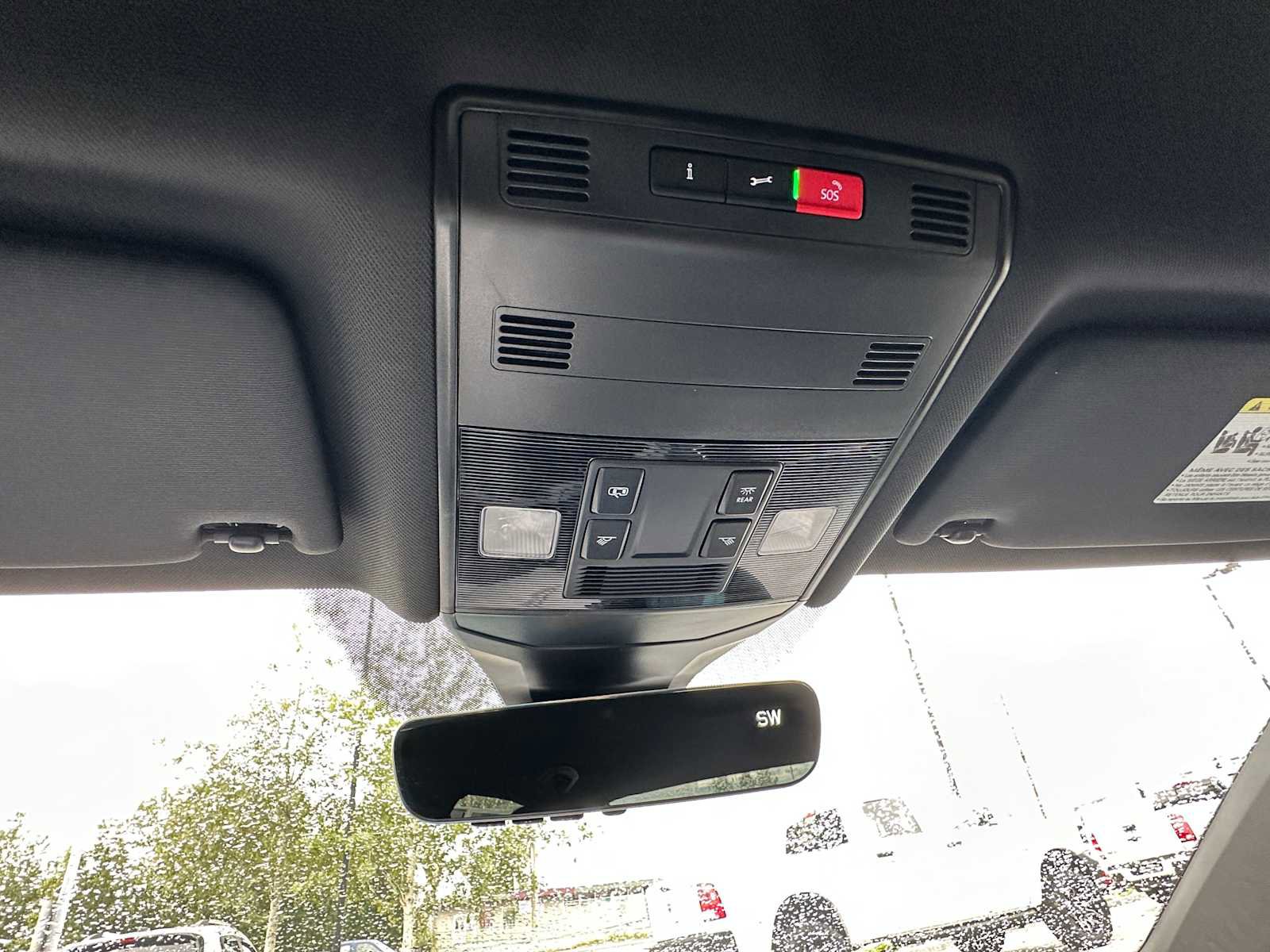 Used 2024 Volkswagen Jetta Sport image 28