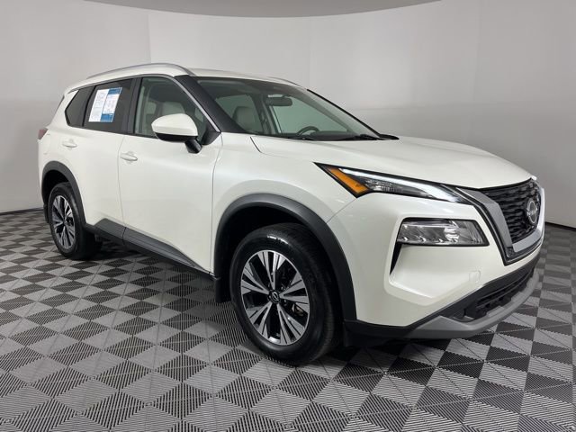 Used 2023 Nissan Rogue SV w/ SV Premium B Package image 5