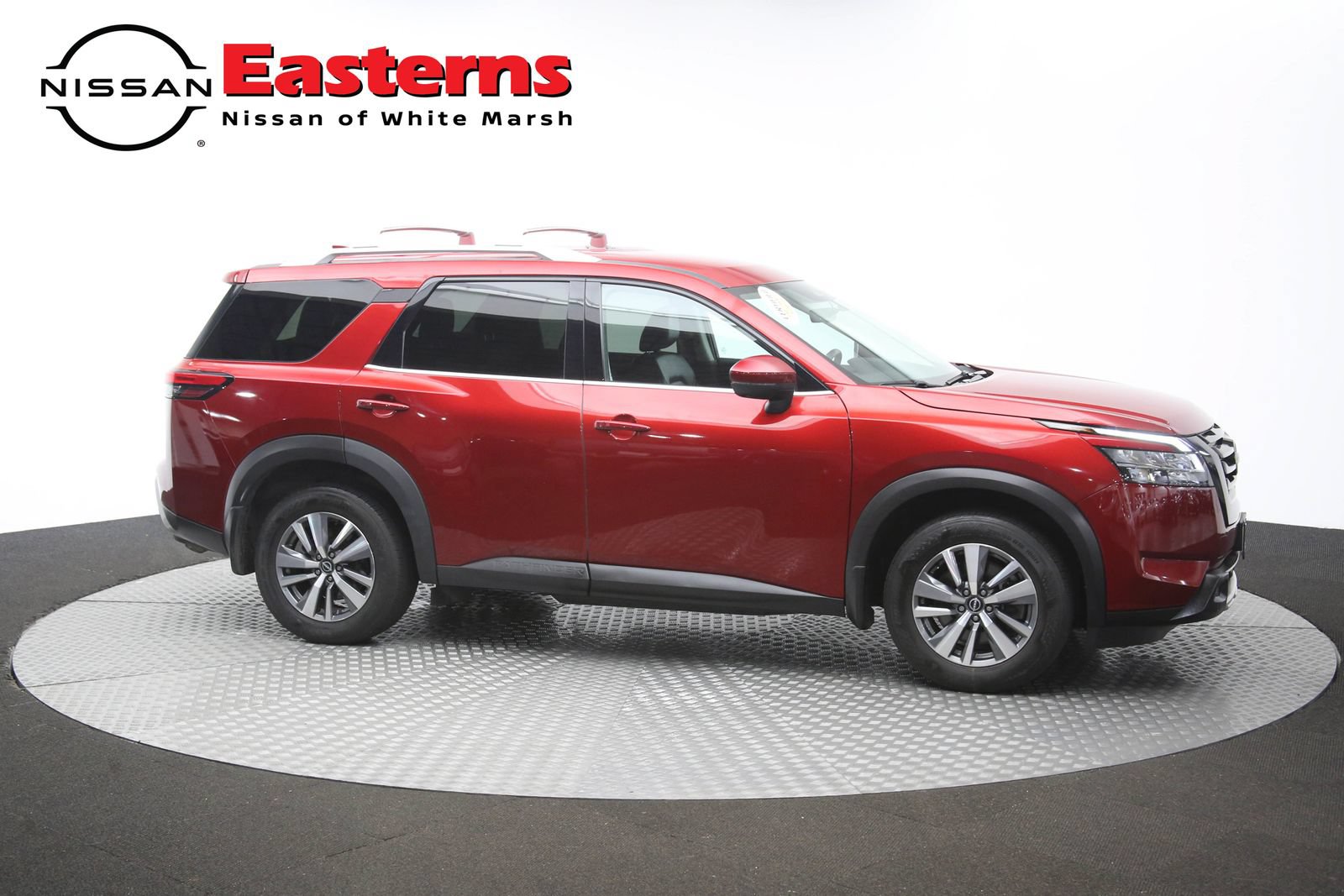 Used 2023 Nissan Pathfinder SL w/ Lighting Package (N92) AWD/4WD image 42