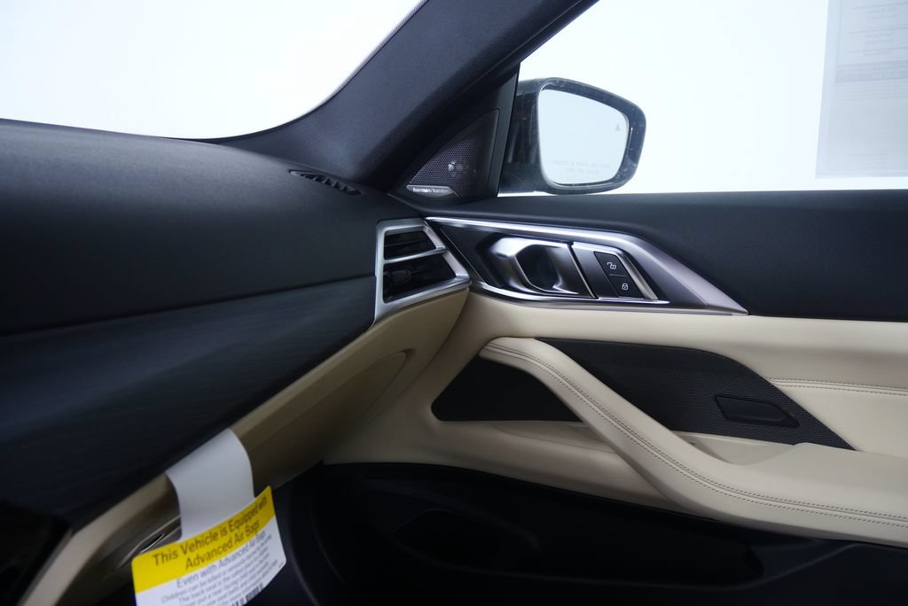 Used 2027 BMW 430i Coupe w/ M Sport Package RWD image 19