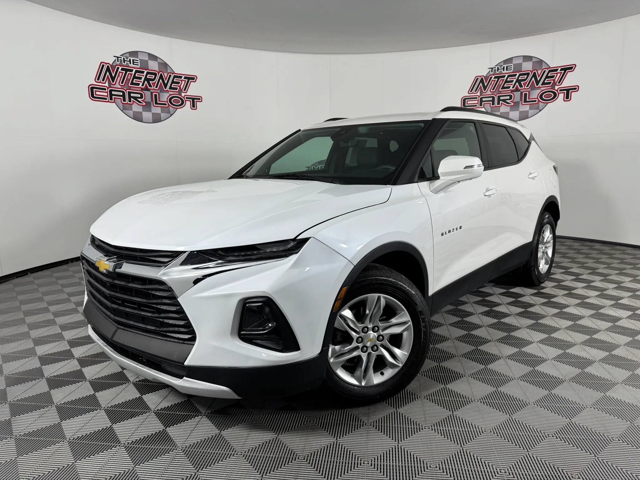 Used 2022 Chevrolet Blazer LT w/ Sound & Technology Package AWD/4WD image 1