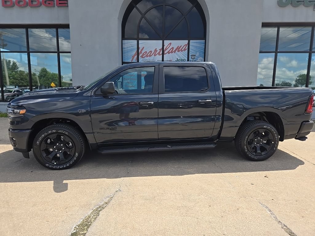 New 2027 RAM 1500 Express AWD/4WD image 4