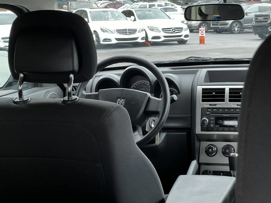 Used 2011 Dodge Nitro Heat image 9