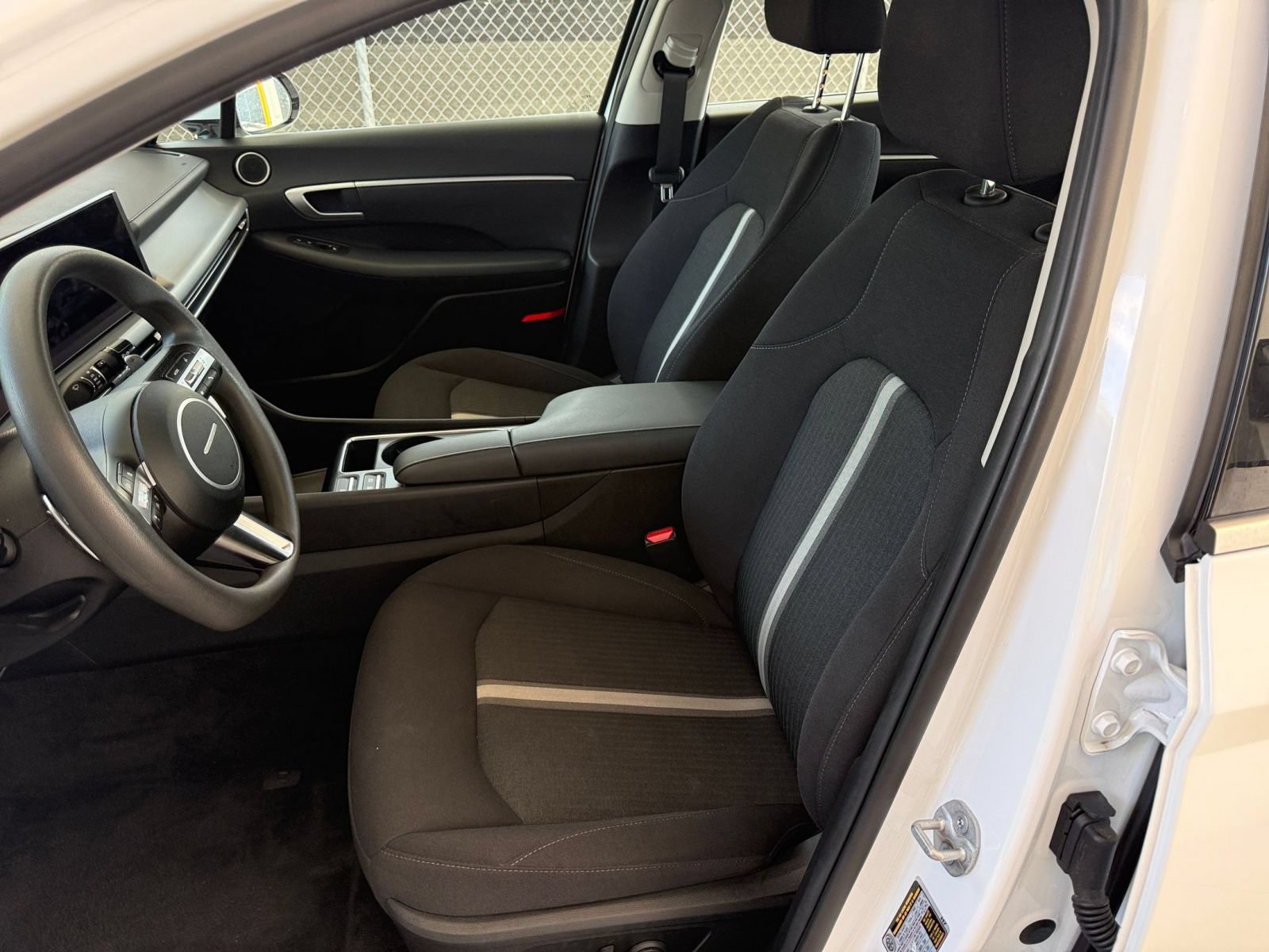 Used 2025 Hyundai Sonata SEL FWD image 27